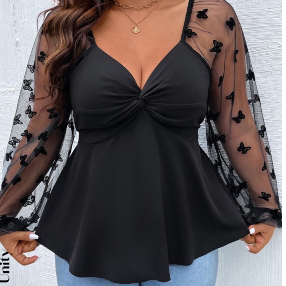 Shein Unity Plus Contrast Butterfly Mesh Twist Fr… - image 1